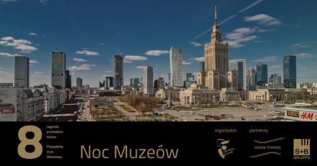 identyfikacja wizualna wydarzenia, w tle widok na wysoką zabudowę centrum Warszawy od strony Ronda Dmowskiego
