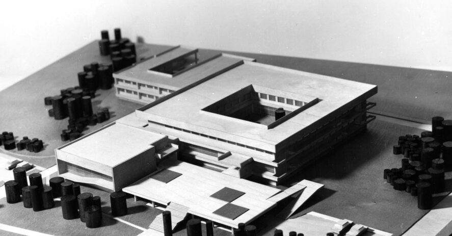 MODEL (1973-1975)